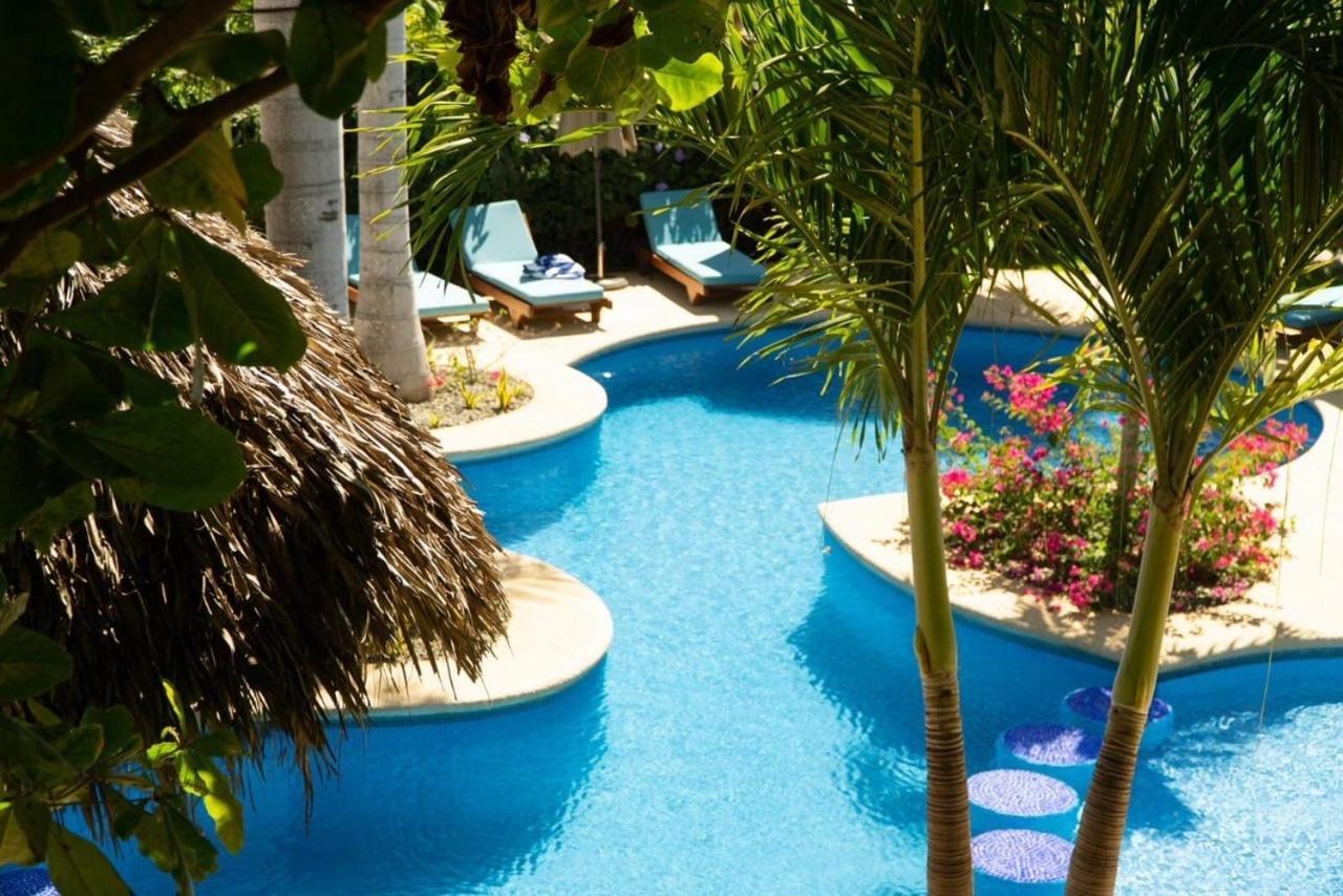 Hotel Bajito Bay トロンコネス エクステリア 写真